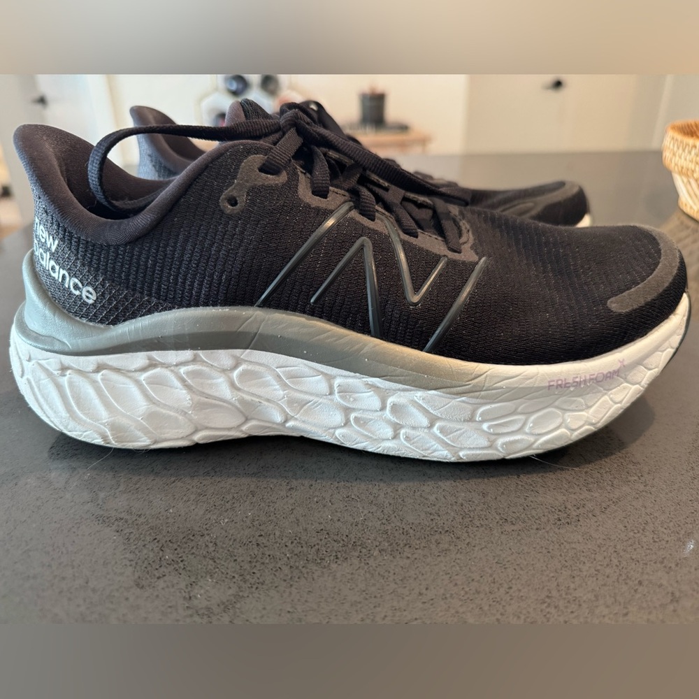 New Balance Kahia running/walking shoes 7 wide